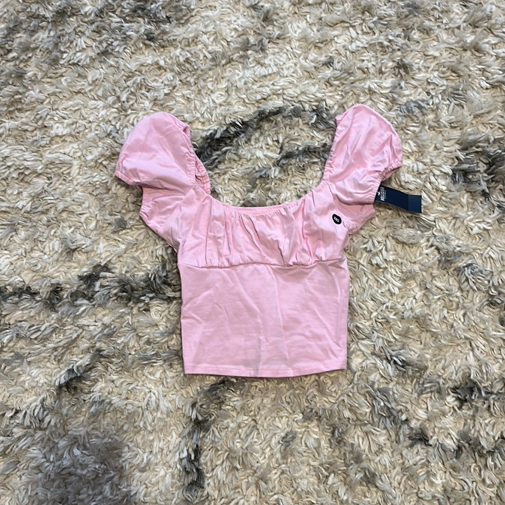 hollister pink top!🩷